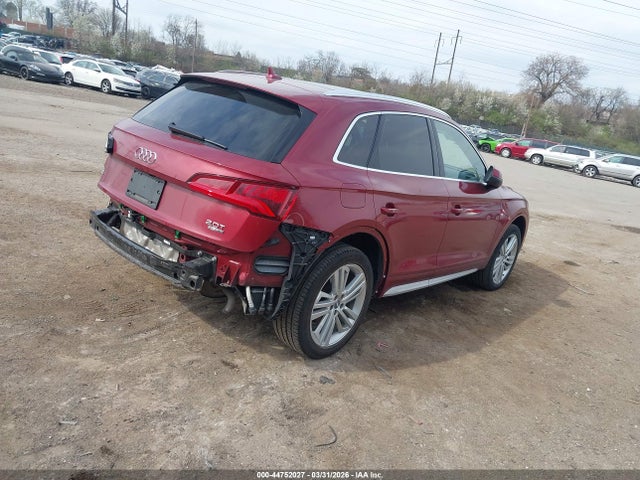 WA1CNAFY4J2072255 Audi Q5 2.0t Premium/2.0t Tech Premium