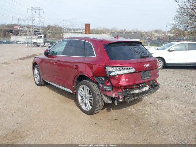 WA1CNAFY4J2072255 Audi Q5 2.0t Premium/2.0t Tech Premium