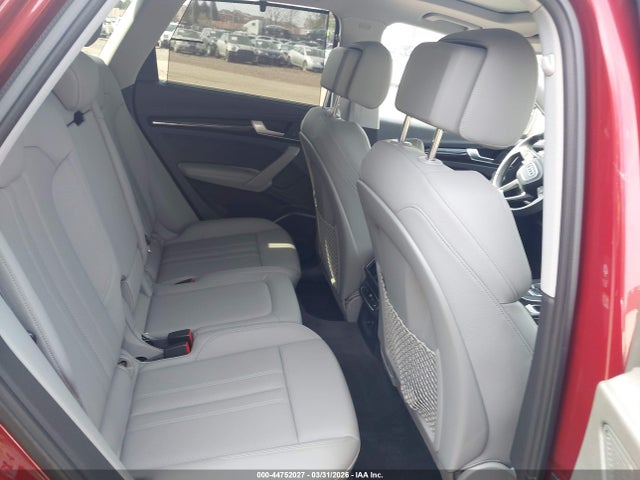 WA1CNAFY4J2072255 Audi Q5 2.0t Premium/2.0t Tech Premium