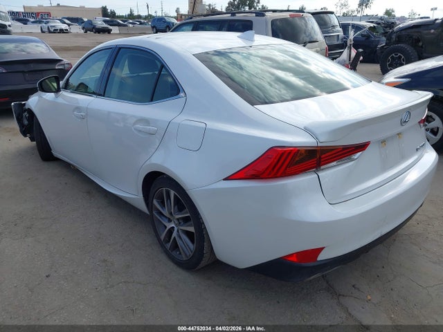 Lexus IS 300 2020 JTHAA1D29L5102289 Image 3