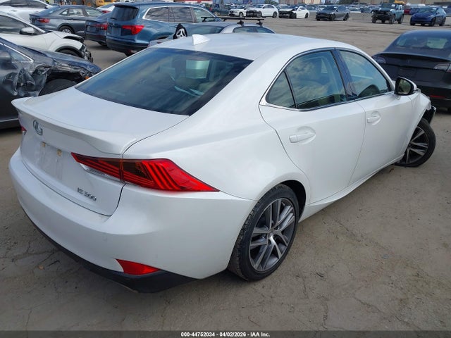 Lexus IS 300 2020 JTHAA1D29L5102289 Image 4