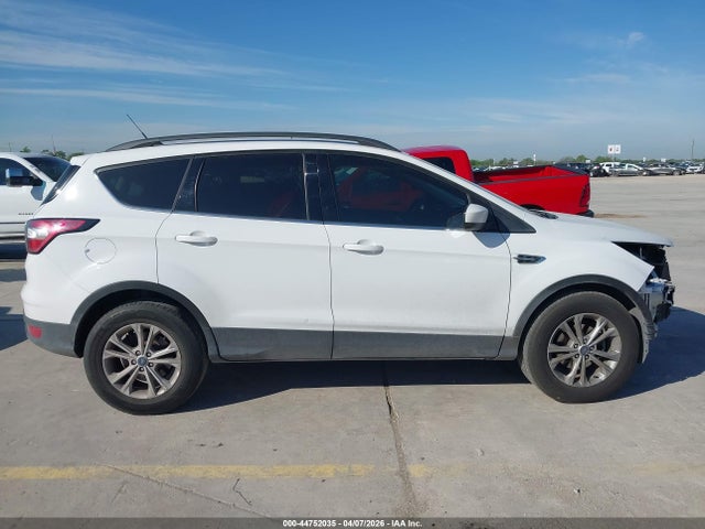 Продажа на аукционе авто 2018 Ford Escape Se, vin: 1FMCU0GD0JUD03991, номер лота: 44752035