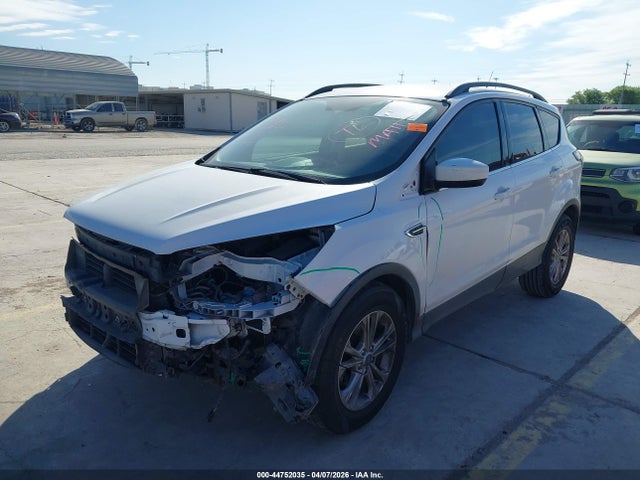 Продажа на аукционе авто 2018 Ford Escape Se, vin: 1FMCU0GD0JUD03991, номер лота: 44752035