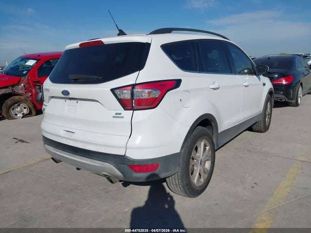 Продажа на аукционе авто 2018 Ford Escape Se, vin: 1FMCU0GD0JUD03991, номер лота: 44752035