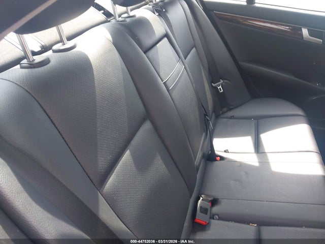 44752036 :رقم المزاد ، WDDGF8AB1DR293023 vin ، 2013 Mercedes-benz C 300 Luxury 4matic مزاد بيع