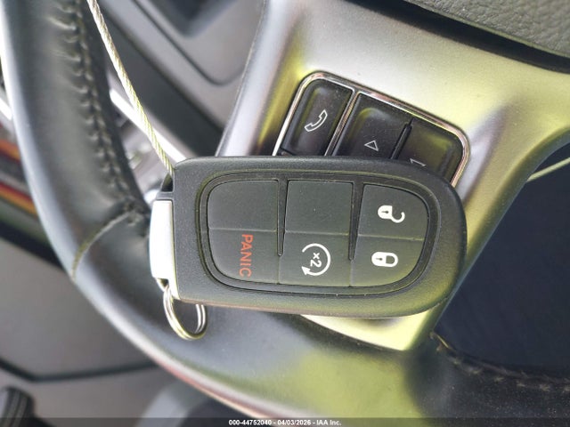 44752040 :رقم المزاد ، 1C6RR7GT5MS556389 vin ، 2021 Ram 1500 Classic مزاد بيع