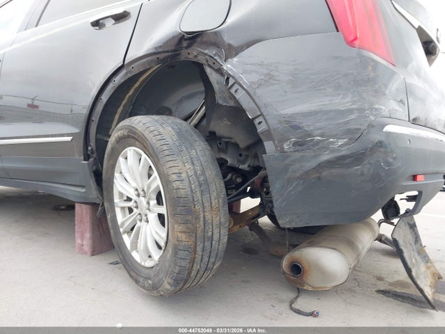 2017 CADILLAC XT5 1GYKNBRSXHZ108539 Photo 5