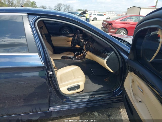 Продаж на аукціоні авто 2016 Bmw 528i, vin: WBA5A5C50GG353201, номер лоту: 44752074