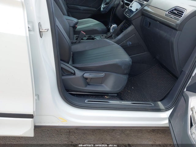 3VVCB7AX0PM137363 Volkswagen Tiguan 2.0t Se R-line Black