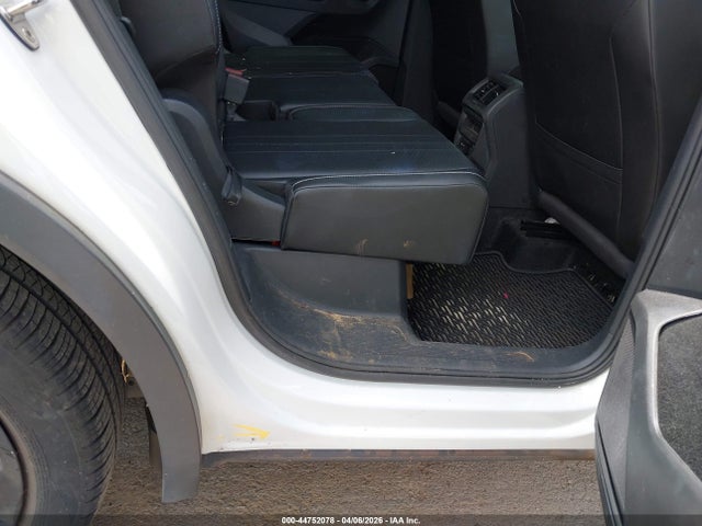 3VVCB7AX0PM137363 Volkswagen Tiguan 2.0t Se R-line Black