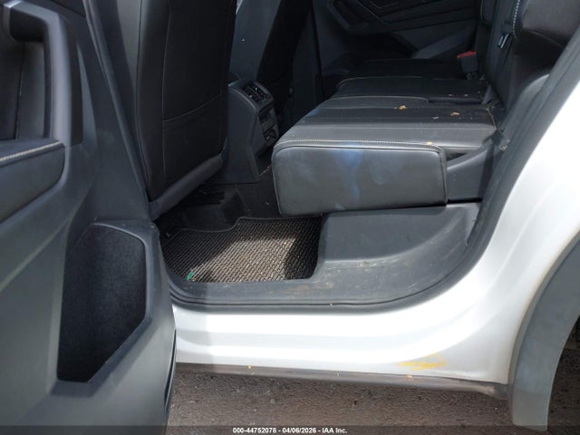 3VVCB7AX0PM137363 Volkswagen Tiguan 2.0t Se R-line Black