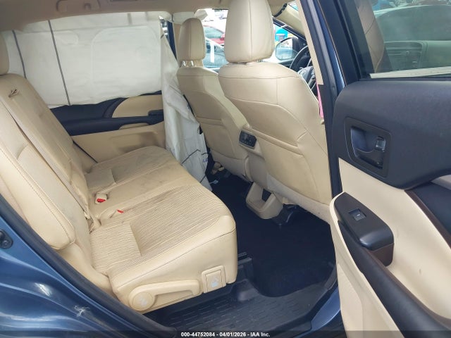 5TDBKRFH3GS350203 Toyota Highlander Le Plus V6