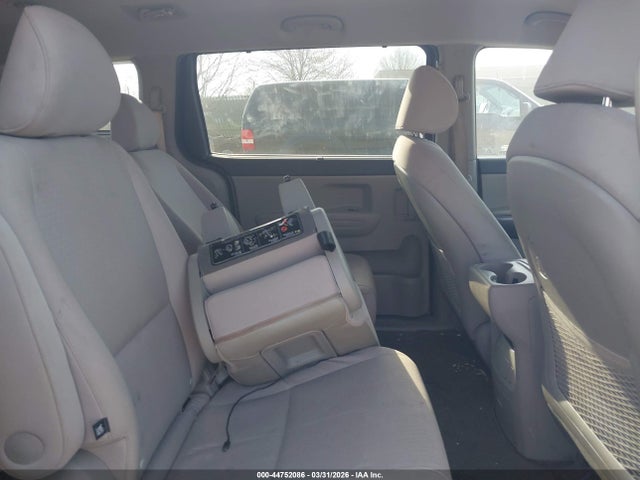 KNDMB5C12G6178139 KIA SEDONA LX