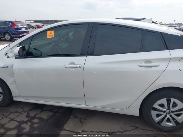 JTDKBRFU7J3072704 Toyota Prius