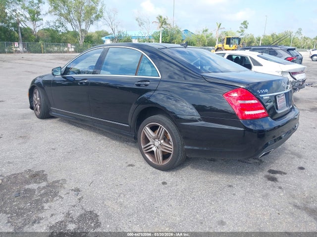 2013 MERCEDES-BENZ S 550 WDDNG9EB7DA531542 Photo 2