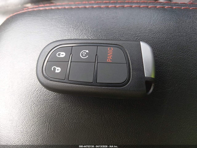 44752138 :رقم المزاد ، 1C4PJMBN0KD193158 vin ، 2019 Jeep Cherokee Trailhawk 4x4 مزاد بيع