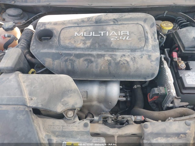 1C4PJLCB5GW282184 Jeep Cherokee Latitude