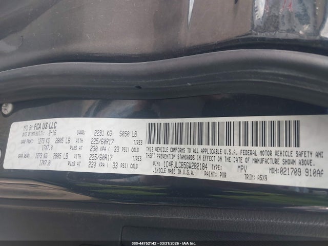 1C4PJLCB5GW282184 Jeep Cherokee Latitude