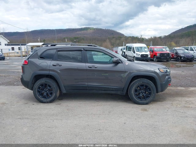 44752153 :رقم المزاد ، 1C4PJMBX0LD583034 vin ، 2020 Jeep Cherokee Trailhawk 4x4 مزاد بيع