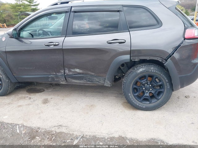 44752153 :رقم المزاد ، 1C4PJMBX0LD583034 vin ، 2020 Jeep Cherokee Trailhawk 4x4 مزاد بيع