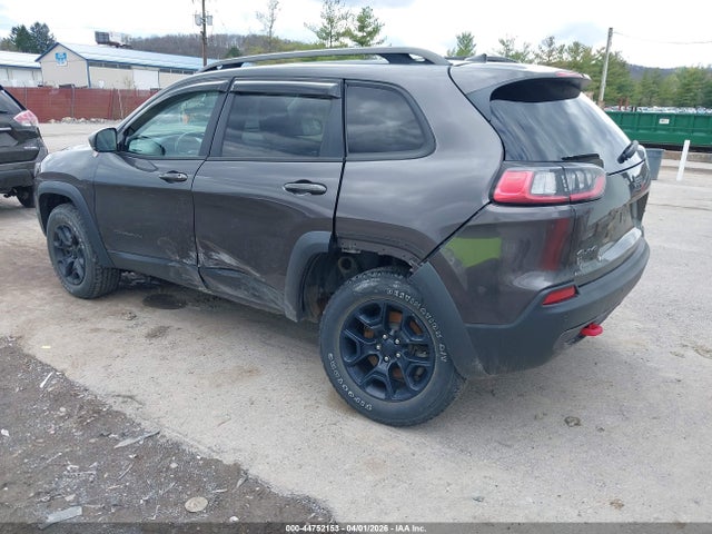 44752153 :رقم المزاد ، 1C4PJMBX0LD583034 vin ، 2020 Jeep Cherokee Trailhawk 4x4 مزاد بيع