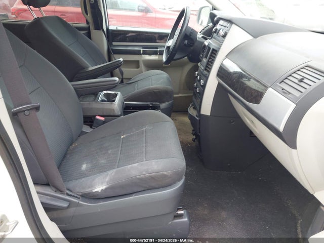 Продаж на аукціоні авто 2010 Dodge Grand Caravan Sxt, vin: 2D4RN5D15AR420100, номер лоту: 44752191