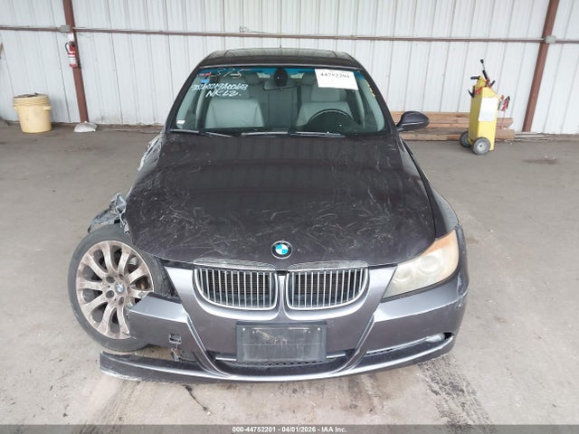2006 Bmw 330i მანქანა იყიდება აუქციონზე, vin: WBAVB335X6KS33564, აუქციონის ნომერი: 44752201