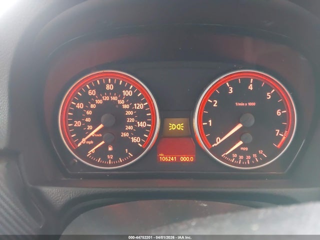 2006 Bmw 330i მანქანა იყიდება აუქციონზე, vin: WBAVB335X6KS33564, აუქციონის ნომერი: 44752201