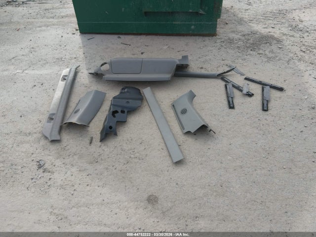 44752222 :رقم المزاد ، 1GKEK13T41R169256 vin ، 2001 Gmc Yukon Slt مزاد بيع