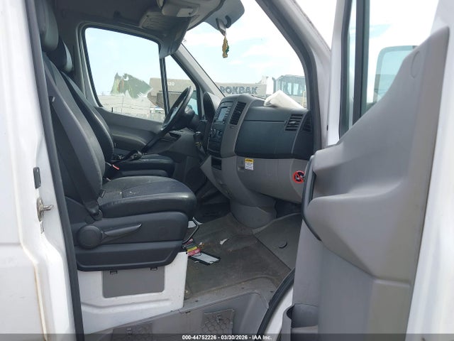 2017 MERCEDES-BENZ SPRINTER 2500 WD3PE8CD1HP508827 Photo 4
