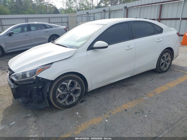 Aukcja sprzedaży 2021 Kia Forte Lxs, vin: 3KPF24AD3ME329575, numer aukcji: 44752233