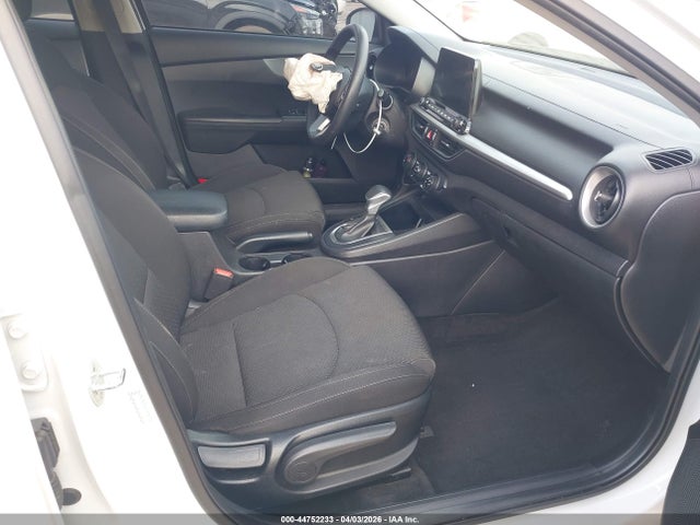 Aukcja sprzedaży 2021 Kia Forte Lxs, vin: 3KPF24AD3ME329575, numer aukcji: 44752233