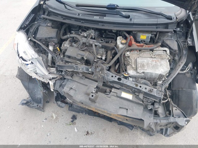 JTDKDTB34H1592420 Toyota Prius C Four
