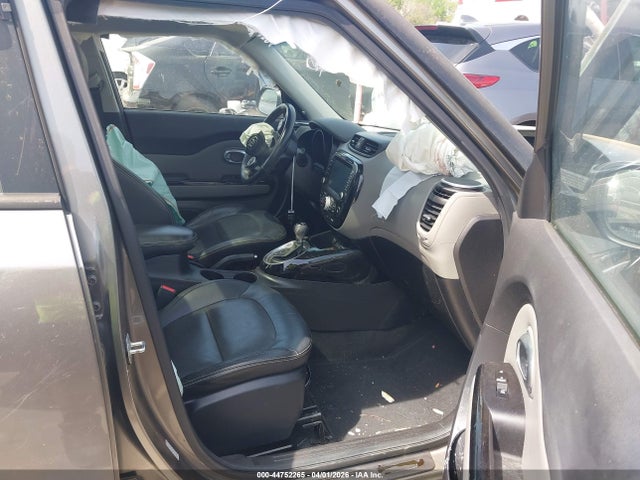 44752265 :رقم المزاد ، KNDJP3A55G7243056 vin ، 2016 Kia Soul + مزاد بيع
