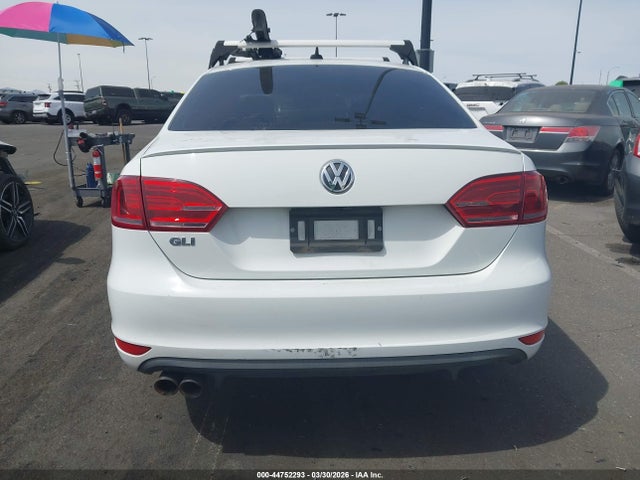 3VW4T7AJ7EM307059 Volkswagen Jetta Gli Edition 30 W/nav