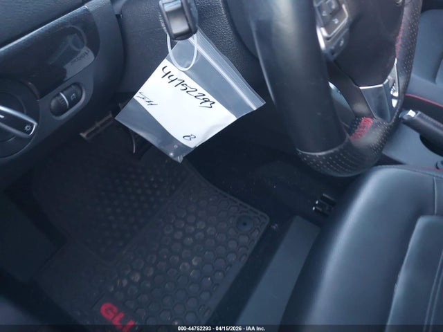 3VW4T7AJ7EM307059 Volkswagen Jetta Gli Edition 30 W/nav