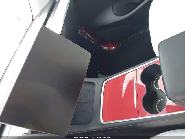 44752295 :رقم المزاد ، 5YJYGDEE9MF243713 vin ، 2021 Tesla Model Y Long Range Dual Motor All-wheel Drive مزاد بيع