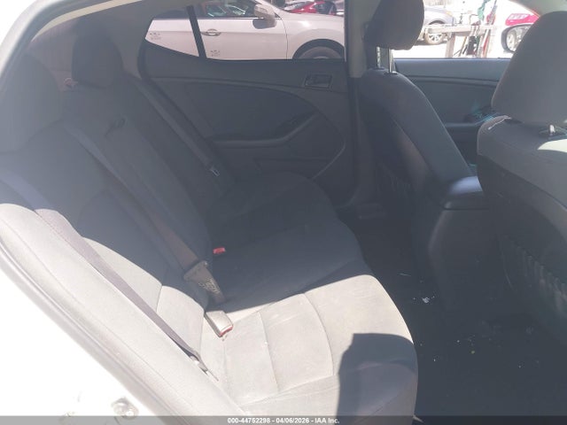 KIA Optima Lx 2015 KNAGM4A7XF5615279 Image 8