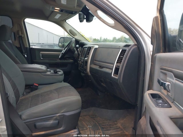 2015 RAM 2500 3C6UR5JJ4FG502405 Photo 4