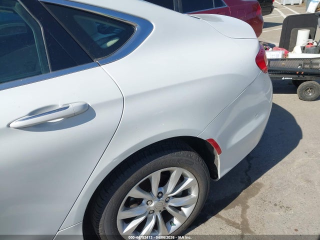 Продаж на аукціоні авто 2015 Chrysler 200 C, vin: 1C3CCCCG3FN672939, номер лоту: 44752413