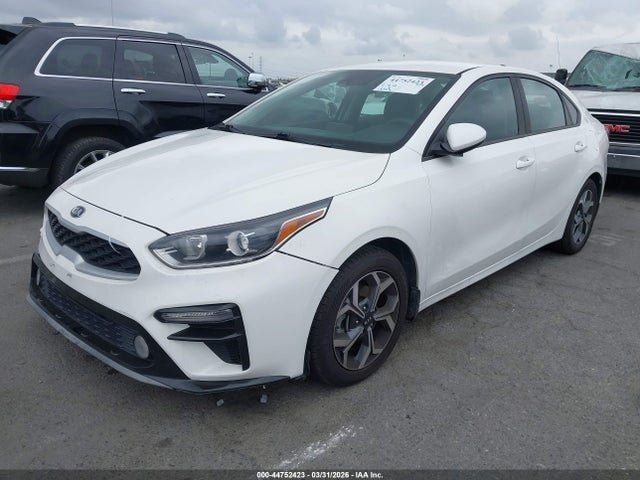 3KPF24AD1KE067472 KIA Forte Lxs