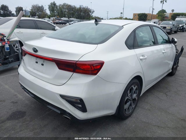 3KPF24AD1KE067472 KIA Forte Lxs