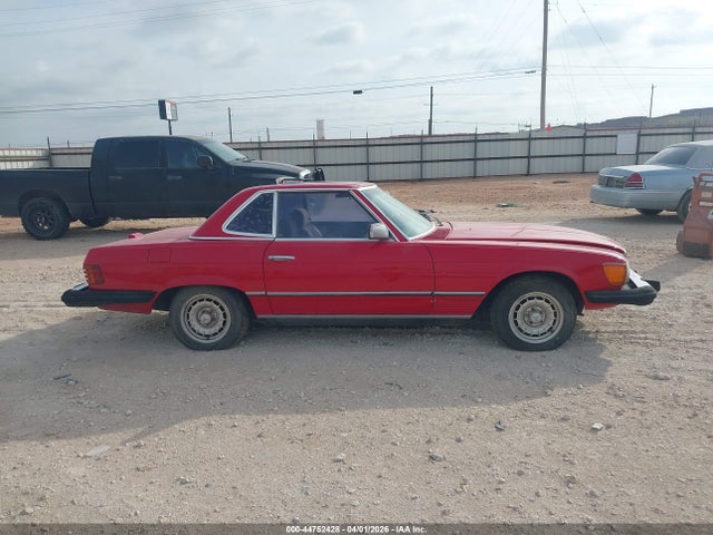 1980 Mercedes 280sl მანქანა იყიდება აუქციონზე, vin: 10704210008929, აუქციონის ნომერი: 44752428