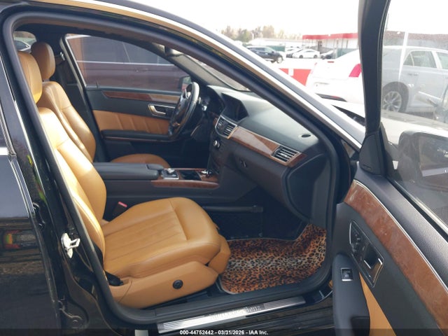 2013 Mercedes-benz E 350 4matic მანქანა იყიდება აუქციონზე, vin: WDDHF8JB8DA728588, აუქციონის ნომერი: 44752442