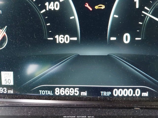 5UXTR7C56KLF23996 BMW X3 Sdrive30i