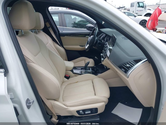 5UXTR7C56KLF23996 BMW X3 Sdrive30i