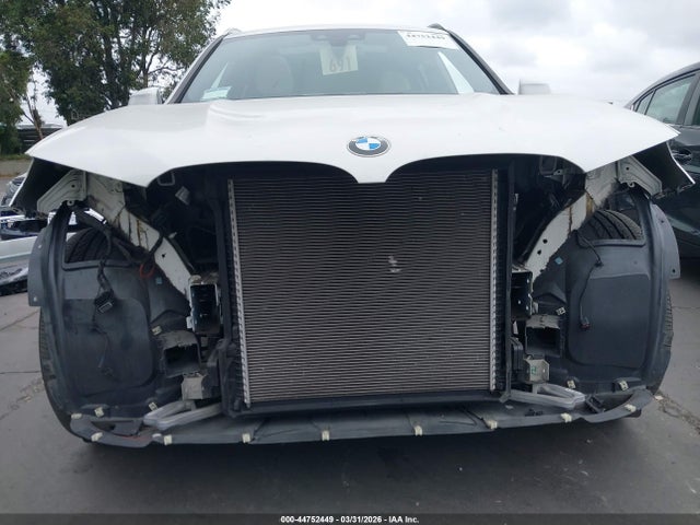5UXTR7C56KLF23996 BMW X3 Sdrive30i