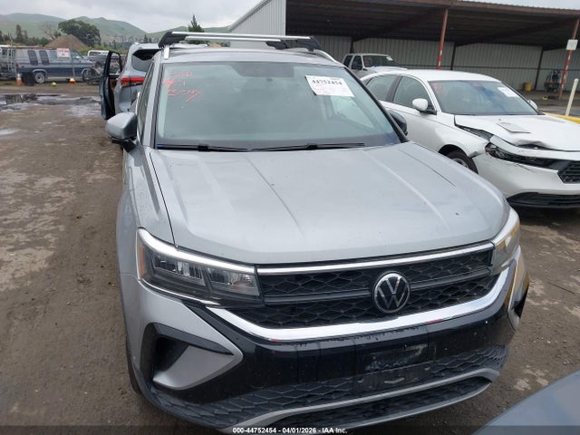 44752454 :رقم المزاد ، 3VVWX7B2XNM055316 vin ، 2022 Volkswagen Taos 1.5t Se مزاد بيع