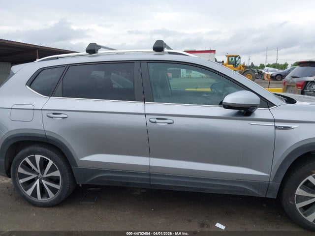 44752454 :رقم المزاد ، 3VVWX7B2XNM055316 vin ، 2022 Volkswagen Taos 1.5t Se مزاد بيع