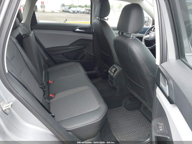 44752454 :رقم المزاد ، 3VVWX7B2XNM055316 vin ، 2022 Volkswagen Taos 1.5t Se مزاد بيع